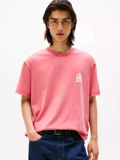 Tommy Jeans Heritage Crest T-Shirt - Vintage Cerise #DM21986 - Image 1