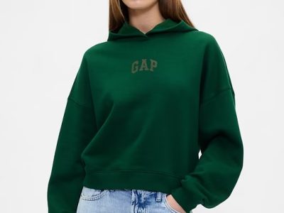 Relaxed Gap Mini-Logo Cropped Hoodie-Evergreen Glamour Green