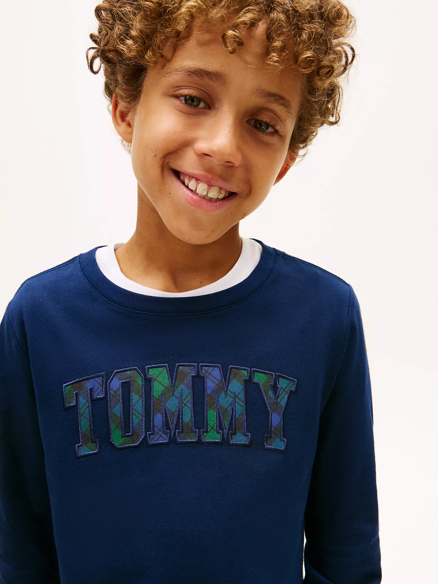 XB01847_DCC_alternate1 Kids' Plaid Tommy Logo T-Shirt-Carbon Navy - Image 4