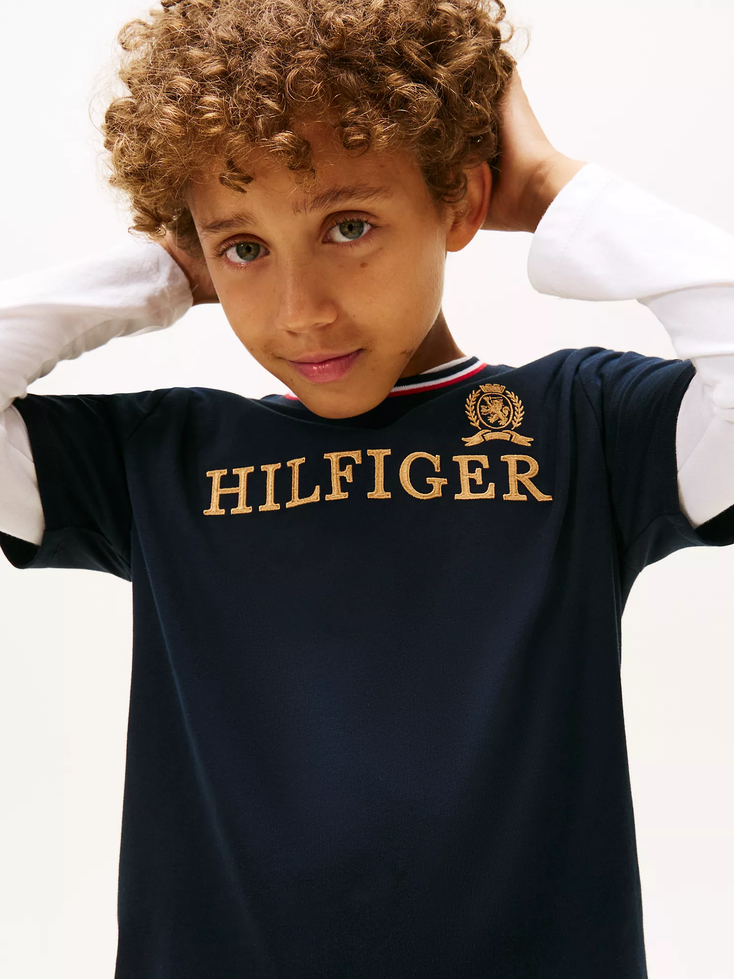 XB01848_DW5_alternate1 Kids' Hilfiger Crest Logo T-Shirt-Navy - Image 4
