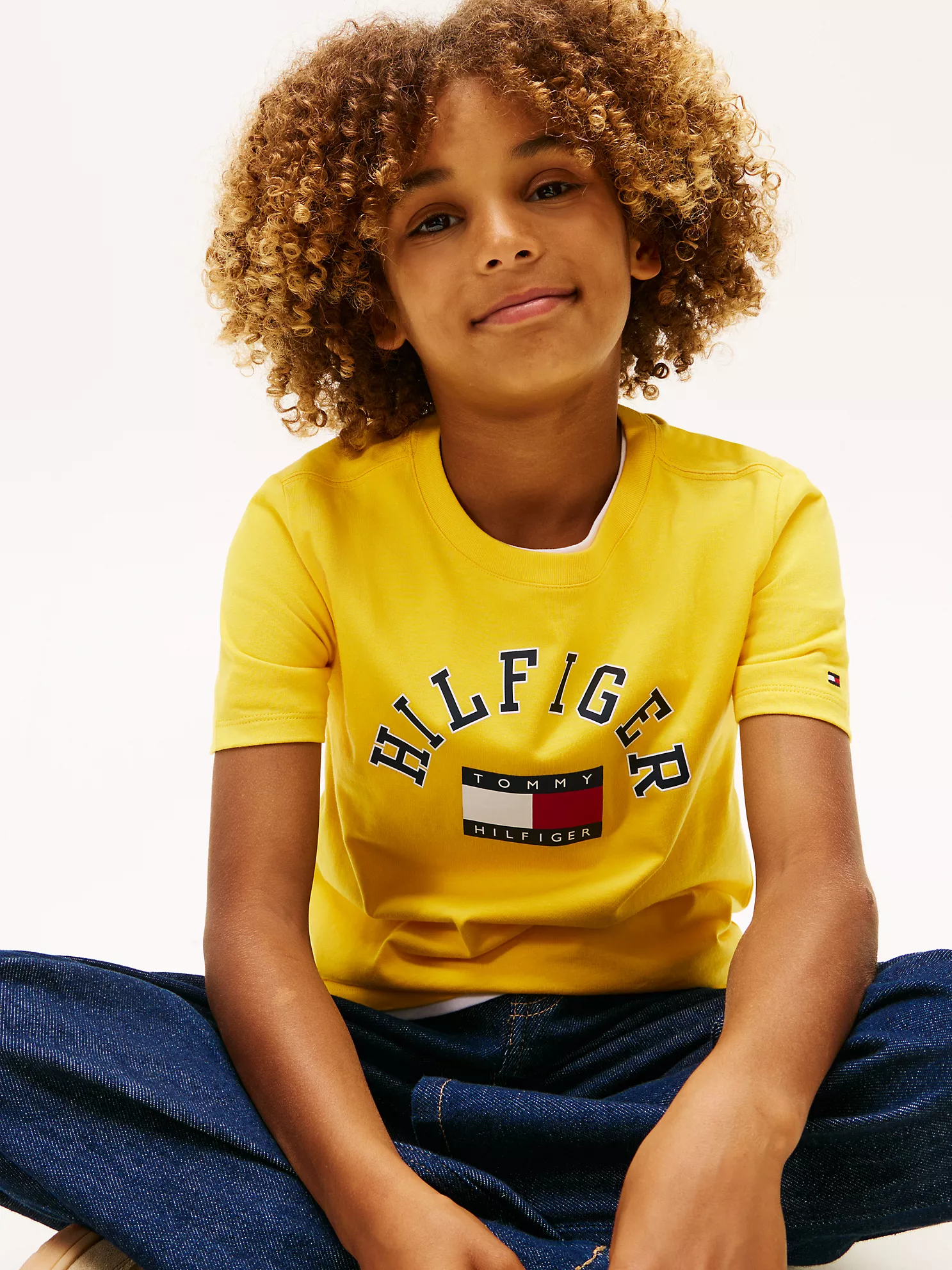 XB01854_ZFS_alternate1 Kids' Arch Hilfiger Flag Logo T-Shirt-Pollen - Image 4