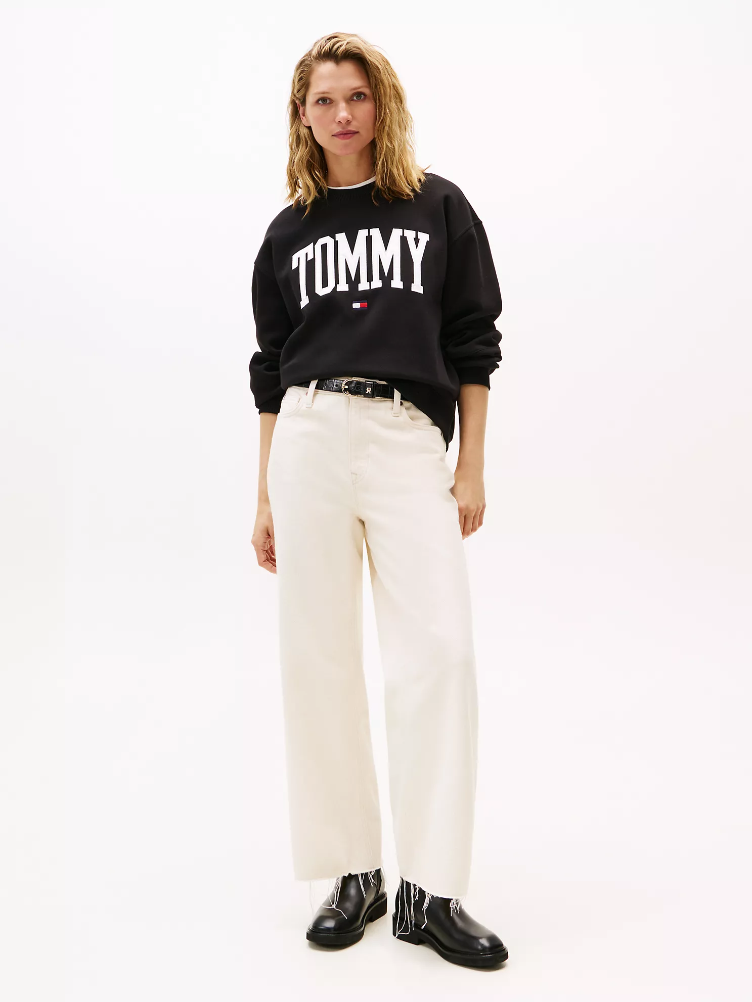 XW06038_BDS_alternate2 Script Monogram Stretch-Varsity Tommy Logo Crewneck Sweatshirt-Black - Image 3