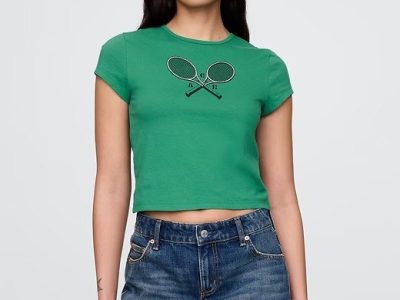 Crop Graphic T-Shirt- Irish Clover Green