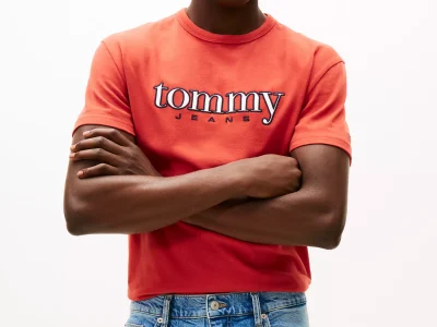 Tommy Jeans Embroidered Logo T-Shirt-Terracotta Red
