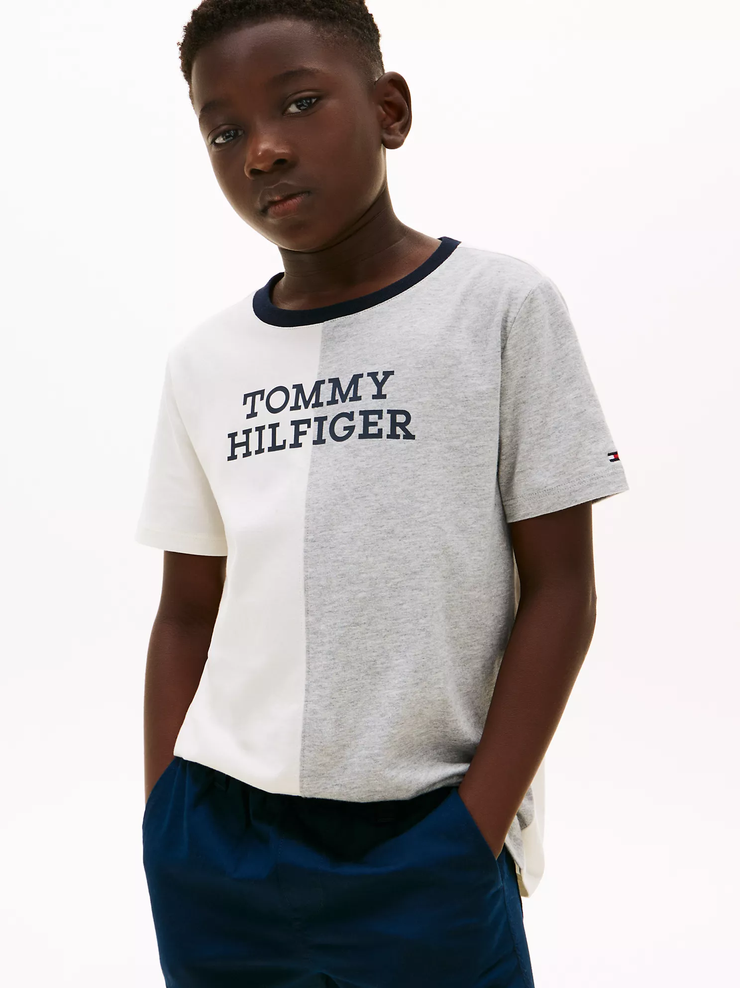 XB01852_YBI_main Kids' Colorblock Logo T-Shirt-Ivory - Image 1