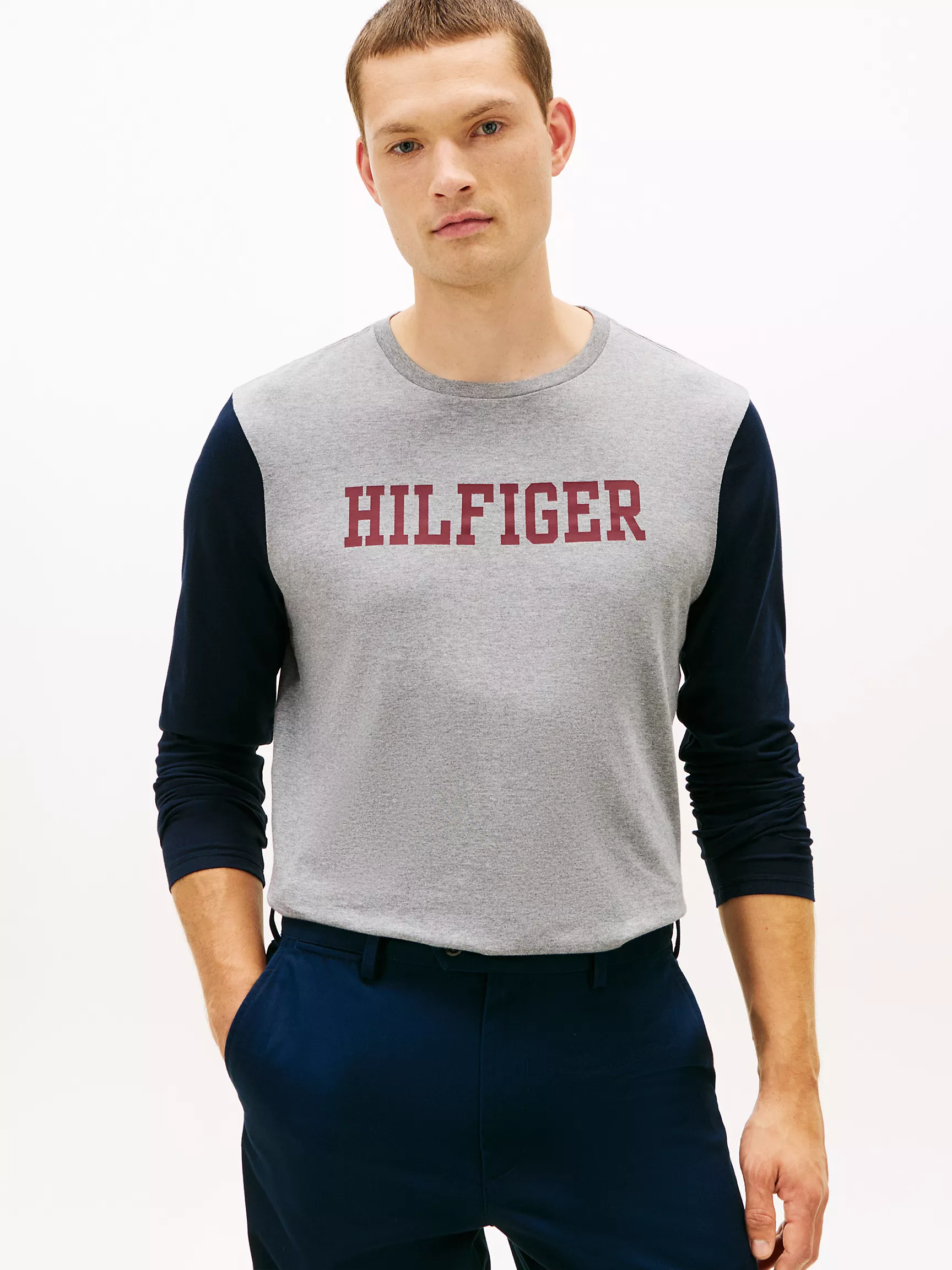 XM06431_P7D_main Long-Sleeve Colorblock Hilfiger T-Shirt-Grey Heather - Image 1