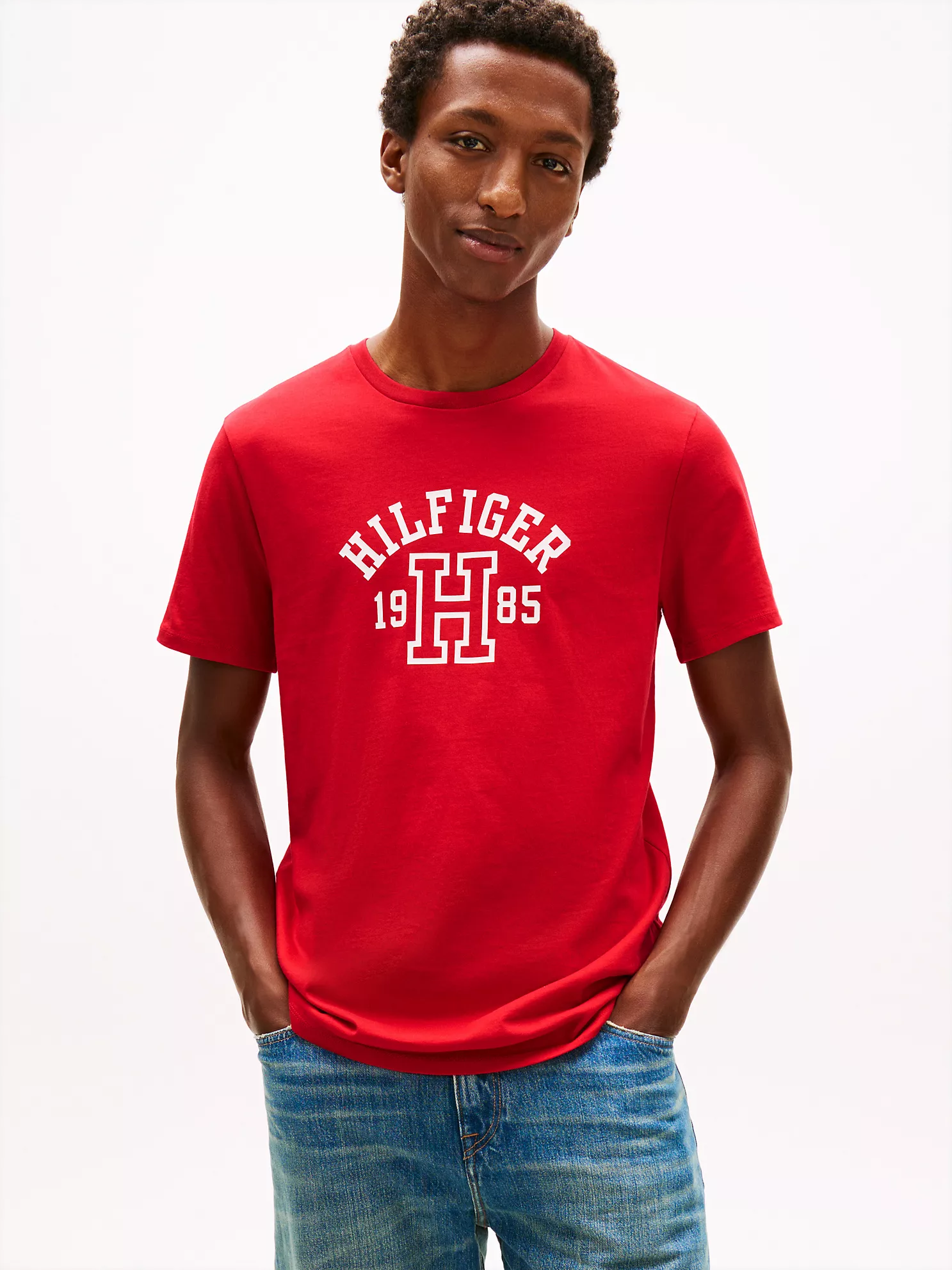 XM06438_XLG_main Hilfiger 1985 Logo T-Shirt-Primary Red - Image 1