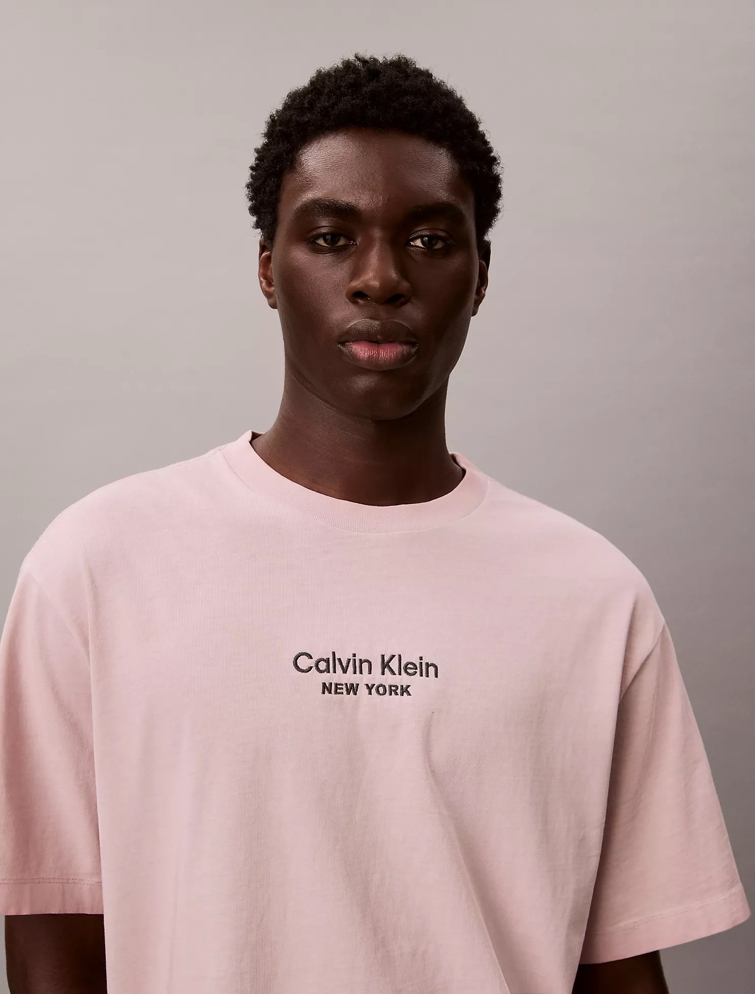 Faded Dye Logo Graphic Classic Crewneck T-Shirt-Gray Lilac - Image 2