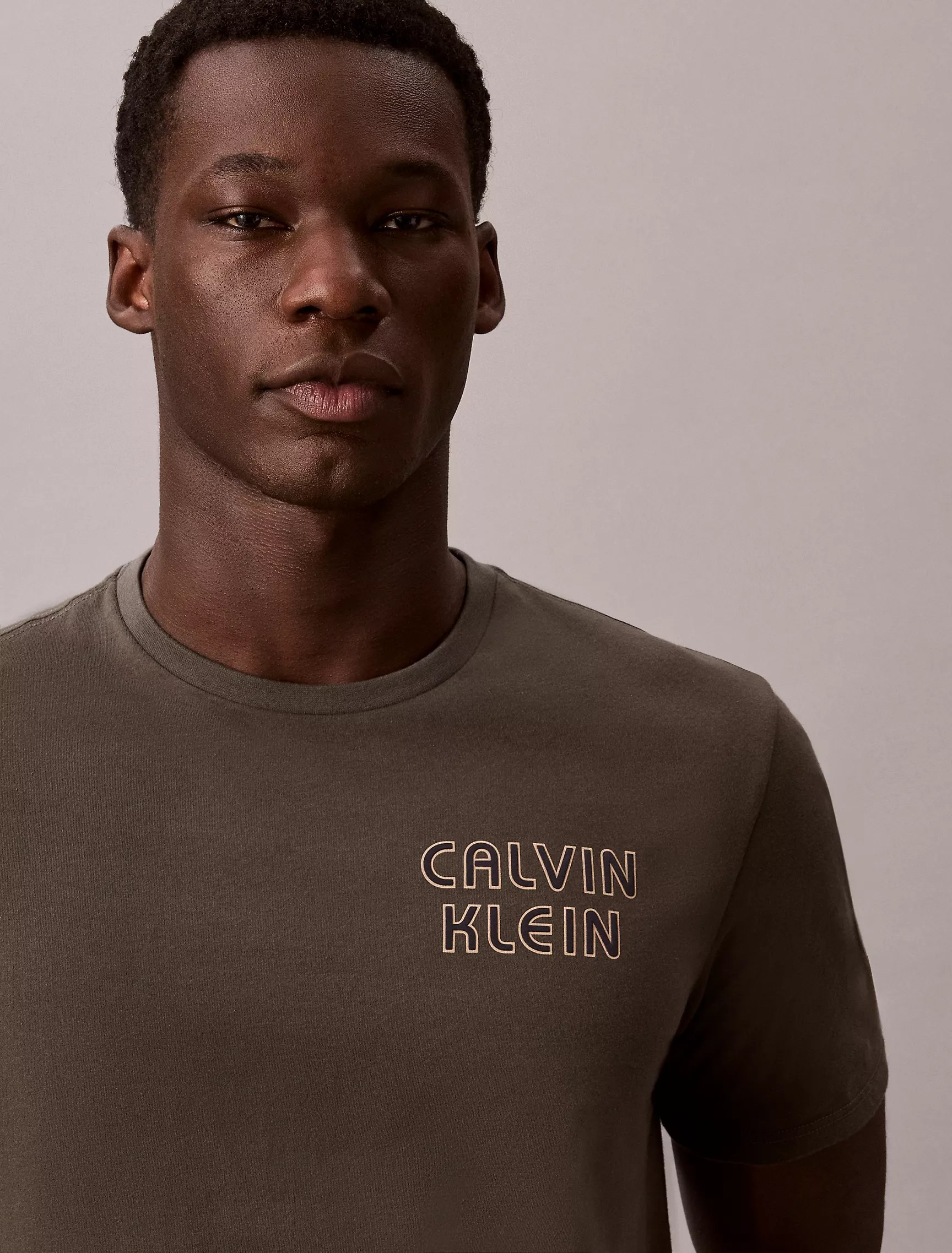 Retro Logo Graphic Classic T-Shirt-Beluga - Image 2