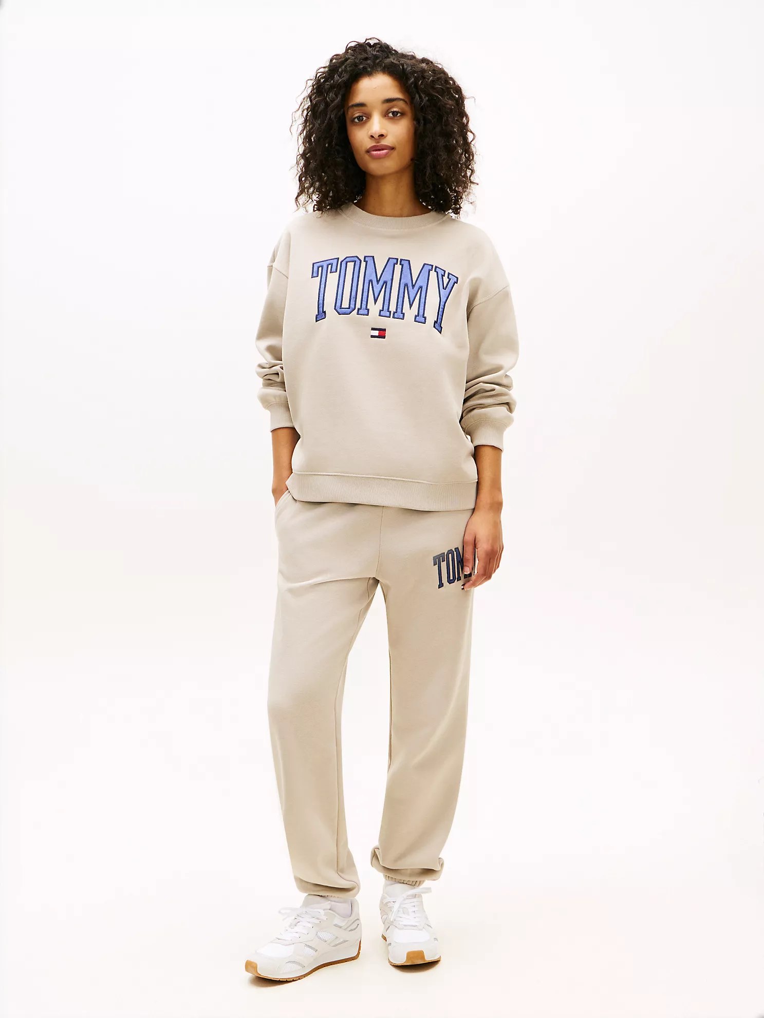Varsity Tommy Logo Sweatpant-Stone - Image 5
