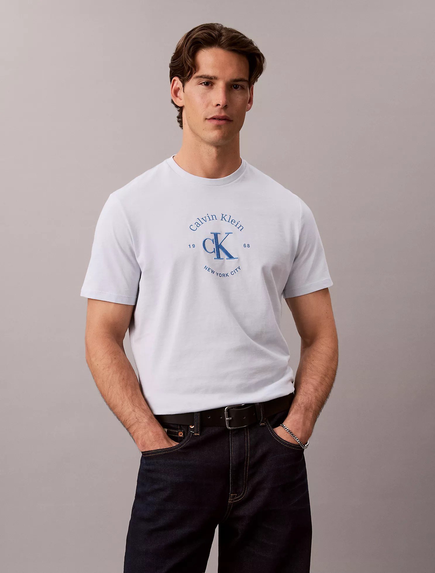 Varsity Crest Logo Graphic Tee-Plein Air